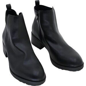 Women's Graciee Lug Booties Black Beauty - Chelsea Style US 9.5M